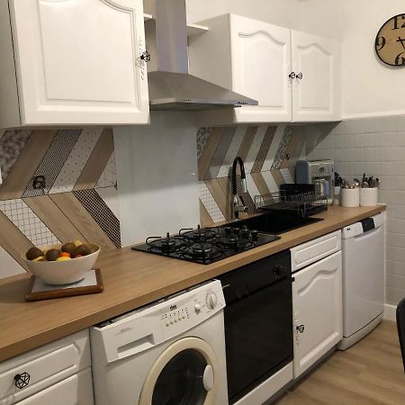 Appartement Climatise F3 Proche Plage Port Et Aeroport アジャクシオ エクステリア 写真
