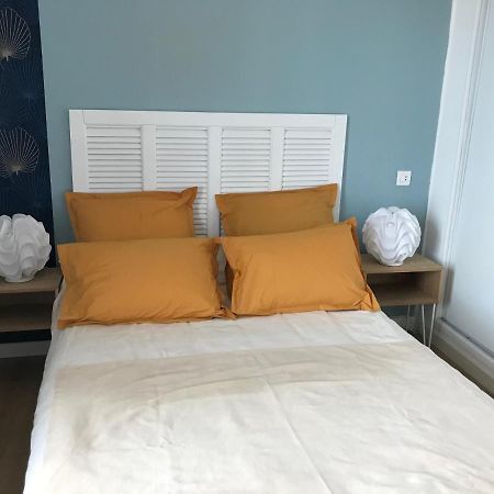 Appartement Climatise F3 Proche Plage Port Et Aeroport アジャクシオ エクステリア 写真