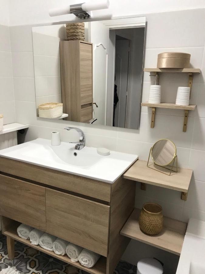 Appartement Climatise F3 Proche Plage Port Et Aeroport アジャクシオ エクステリア 写真